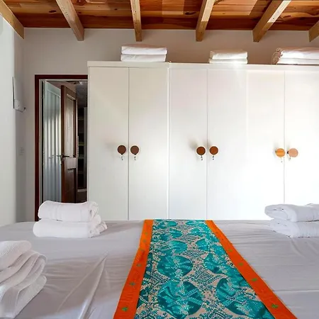 Villa Vh&apilos House *
